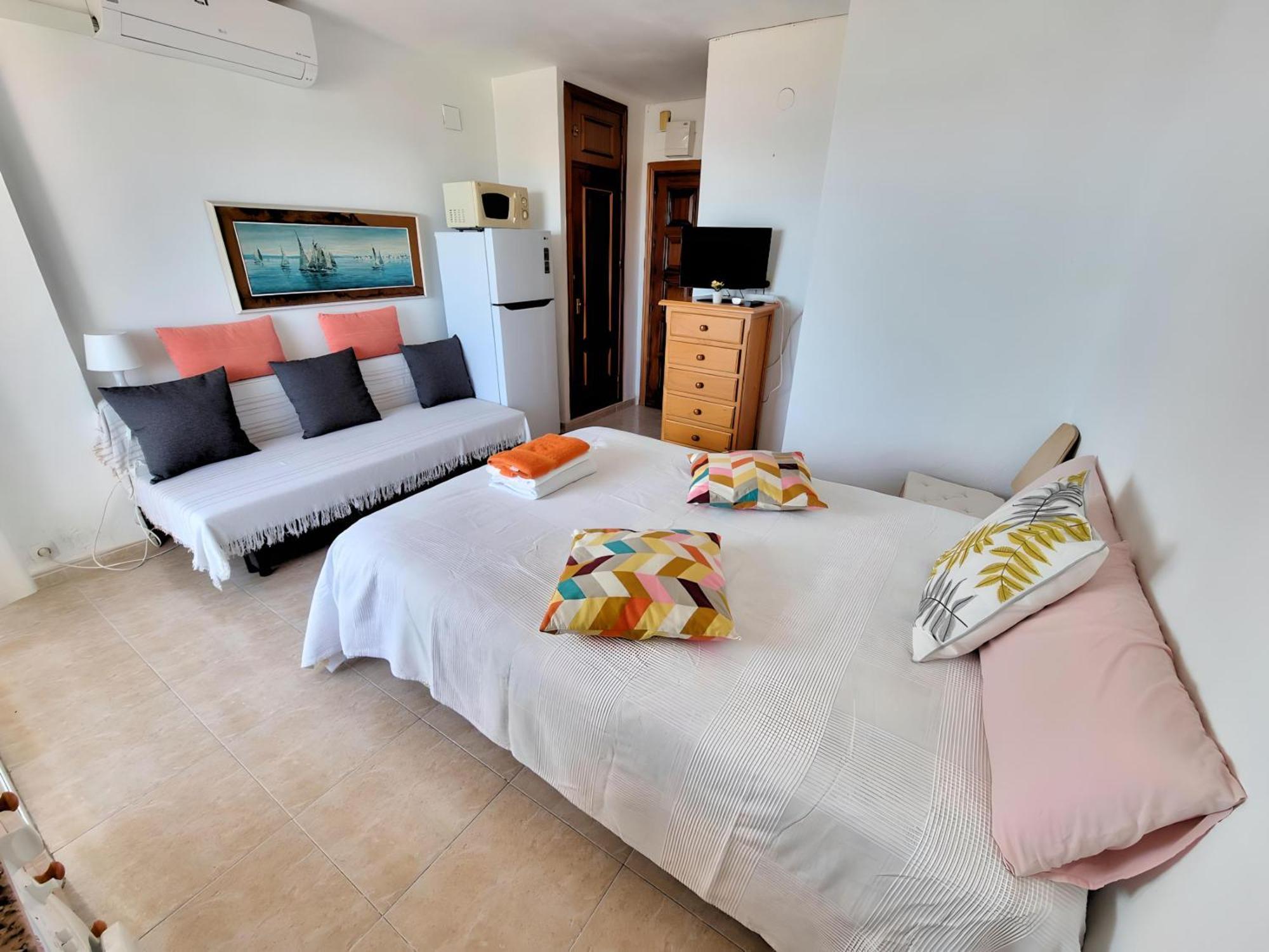 Estudio Las Naciones Bellavista เบนัลมาเดนา ภายนอก รูปภาพ